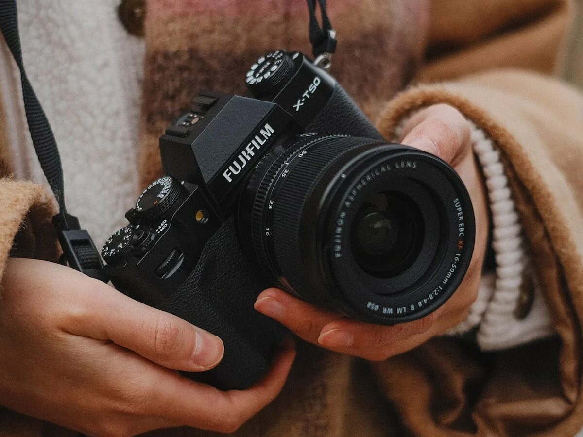 Fujifilm X-T50 combines cutting-edge tech in a classic style