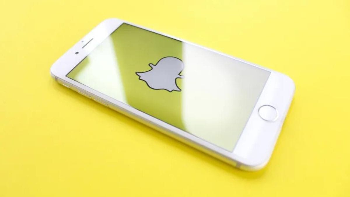 Snapchat Introduces Editable Chats, Emoji Reactions and More Features