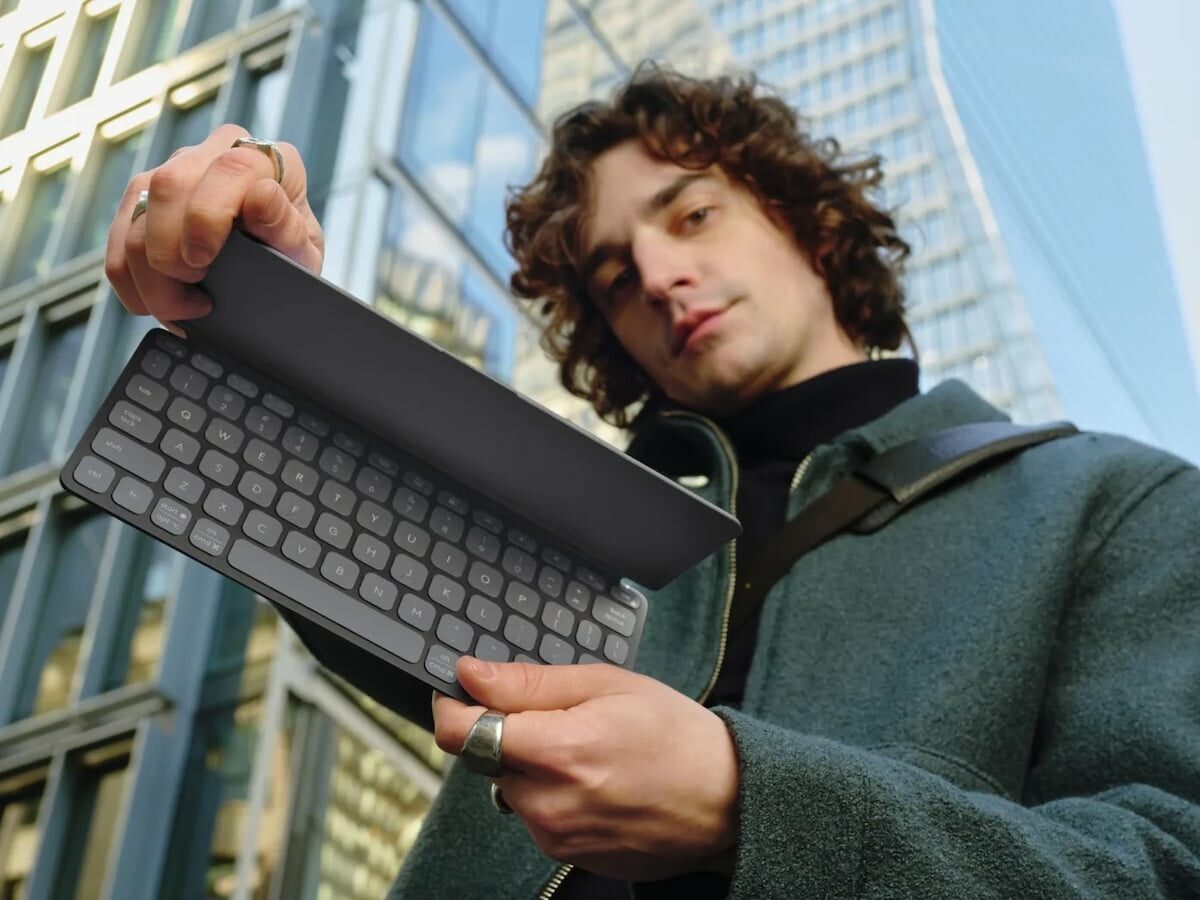 Logitech Keys-To-Go 2 portable keyboard for tablets