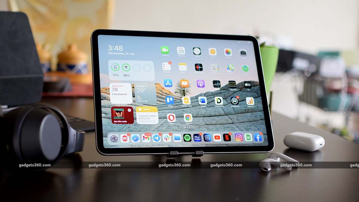 Apple Could Replace 12.9-Inch Mini-LED iPad Pro With 13-Inch OLED Model in 2024: Report