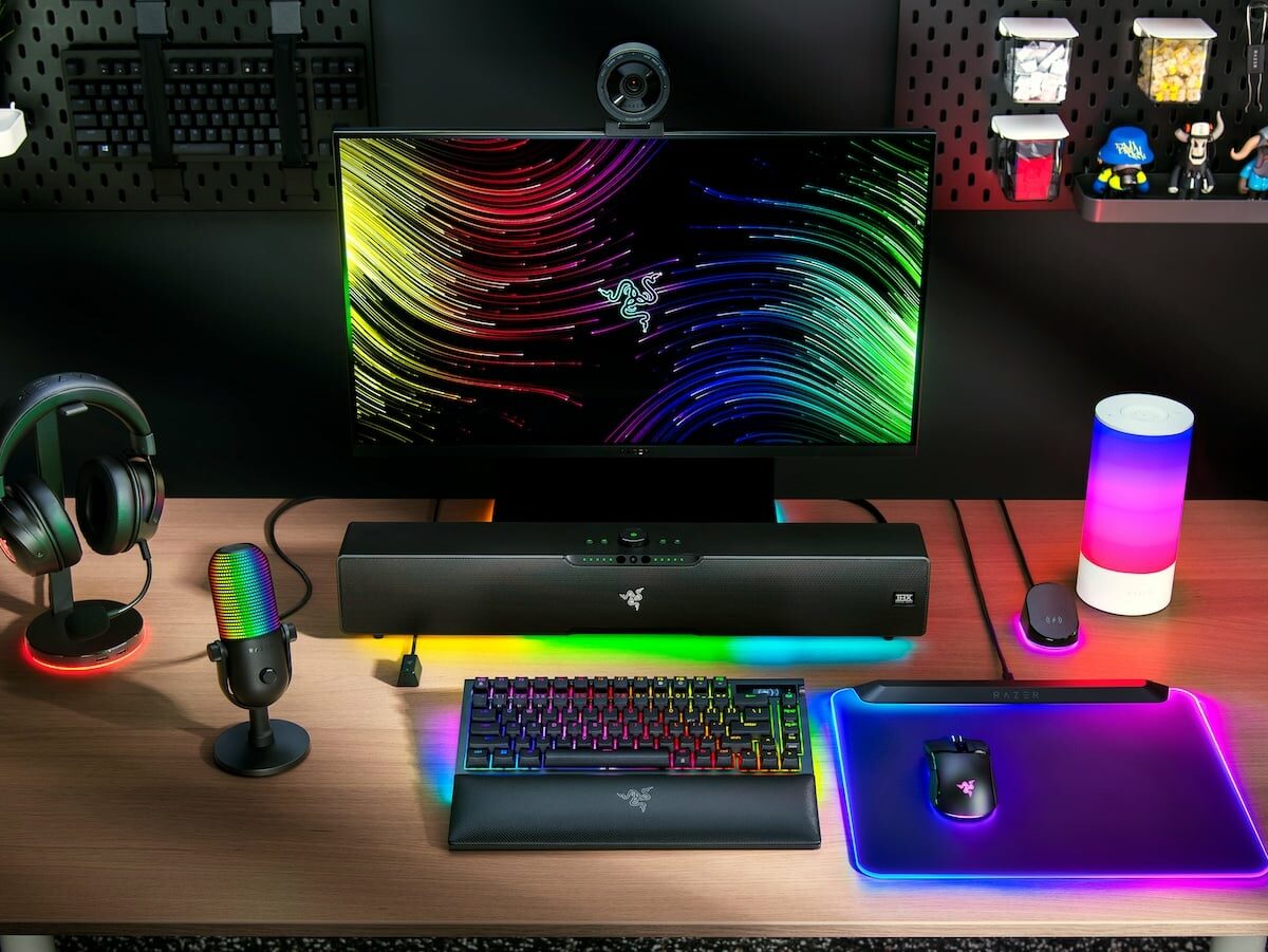 Razer BlackWidow V4 Pro 75% features true 4K Hz wireless!