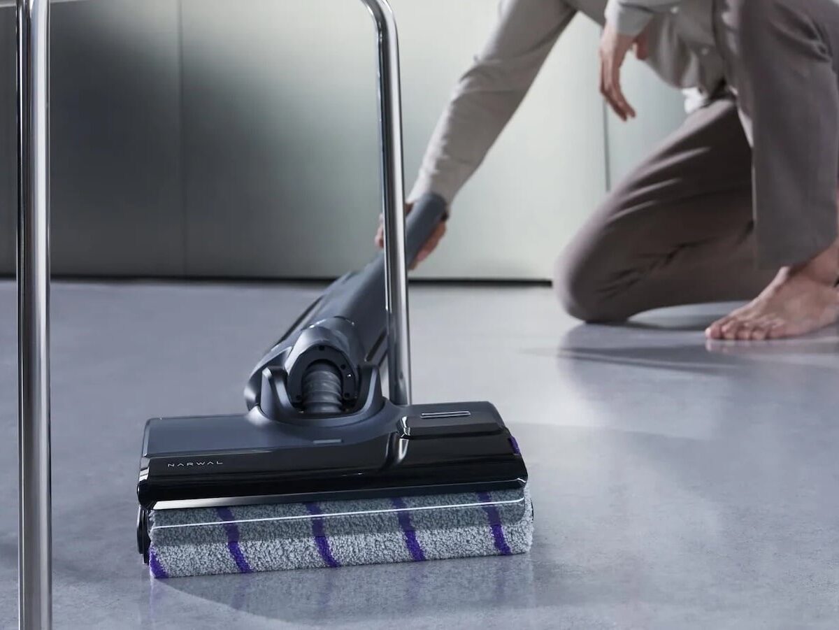 This cordless vacuum and mop self cleans with high heat!