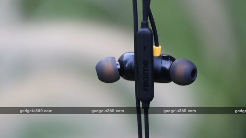 Realme Buds, Mi Earphones, or Others: Which Are the Best Headphones Under Rs. 1,000?