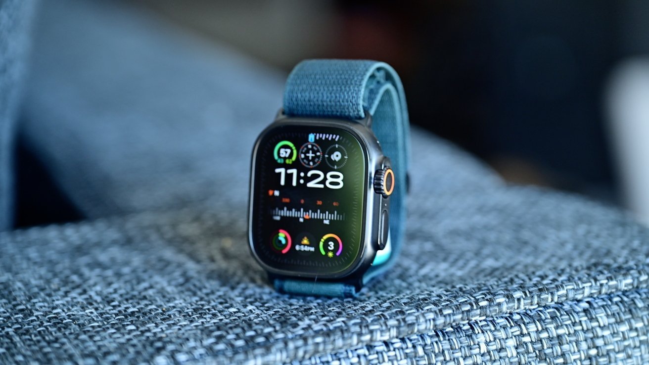 Apple Watch Ultra 3 could add Messages via Satellite