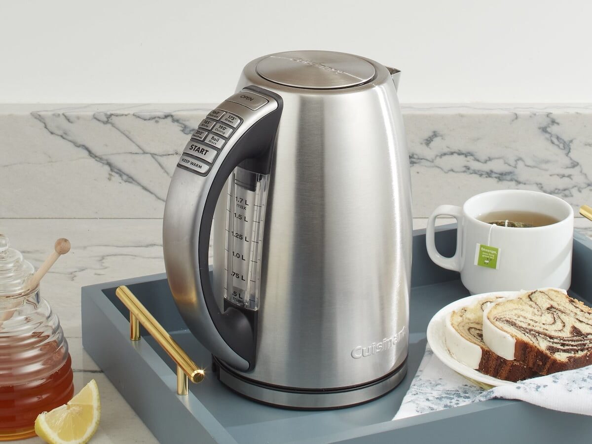 Cuisinart CPK-17P1 PerfecTemp has a convenient cordless design