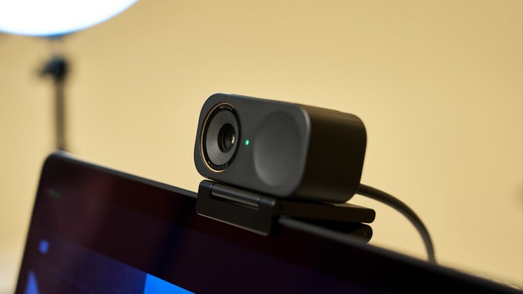 Insta360-Link-2-Pro-and-Link-2C-Pro-4K-Webcams-01.jpeg
