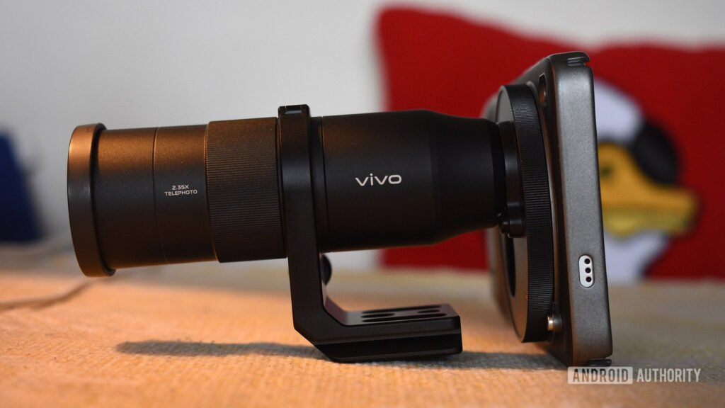 vivo-x200-ultra-telephoto-extender-lens-feature.jpg