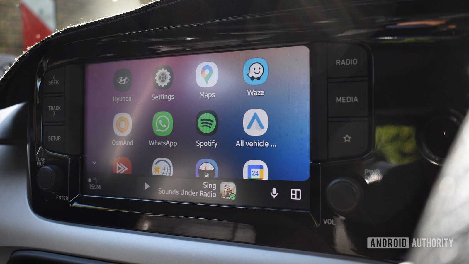 android-auto-launcher-home-screen-2.jpg
