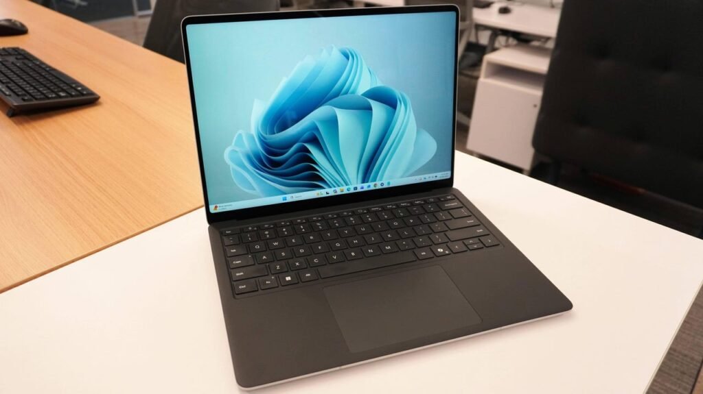 surface-laptop-5g-3.jpg