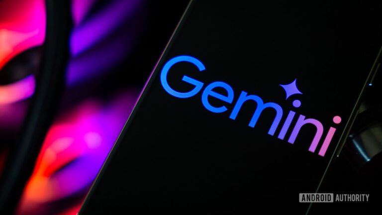 Google-Gemini-logo-on-smartphone-stock-photo-2.jpg