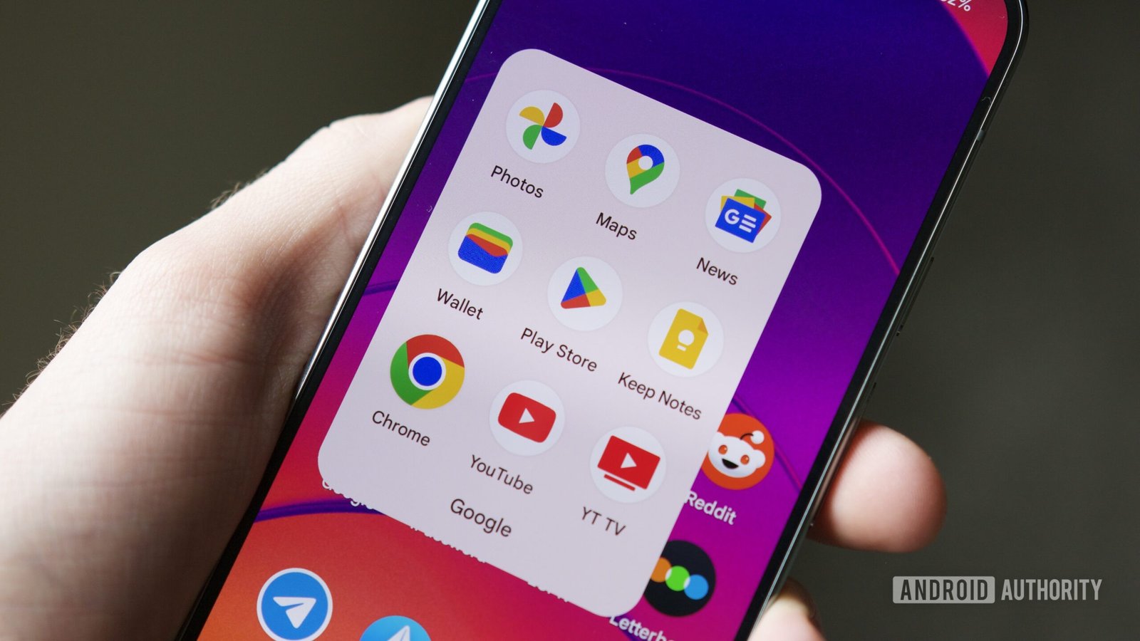 google-apps-folder-pixel-9-pro-scaled.jpeg