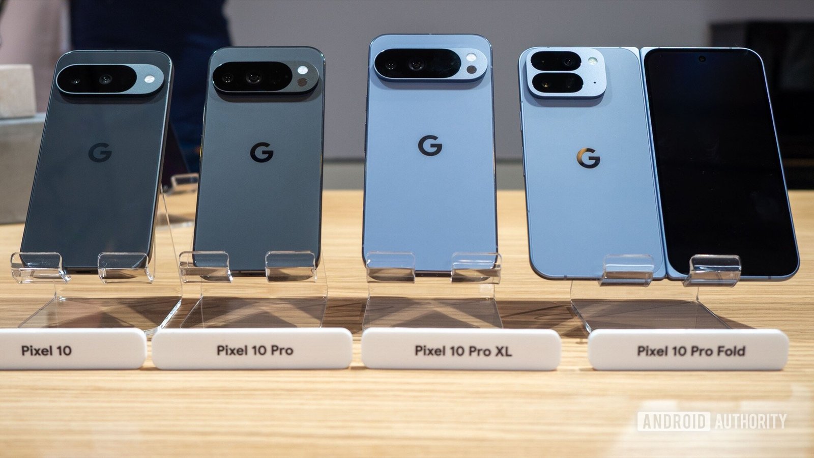 google-pixel-10-series-pro-xl-fold-family-2.jpg