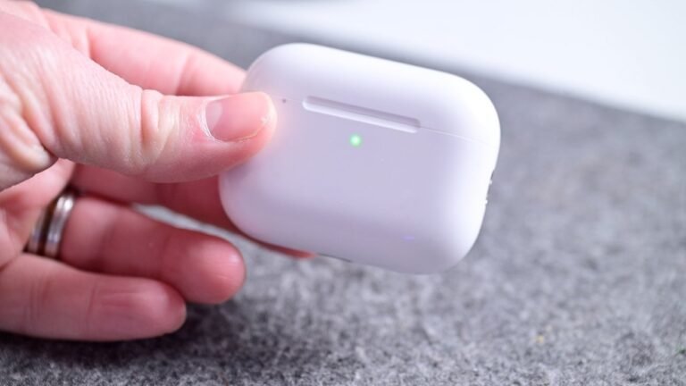 67926-143198-airpods-pro-3-in-case-xl.jpg