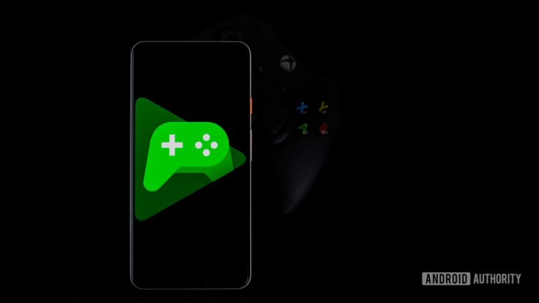 Google-Play-Games-on-smartphone-next-to-controller2.jpg