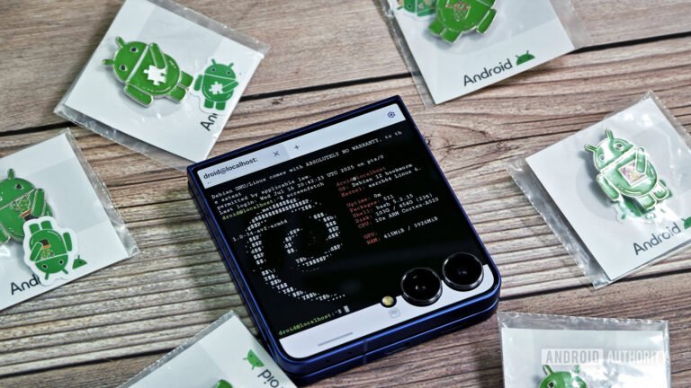 Linux-Terminal-on-the-Galaxy-Z-Flip-7.jpg