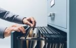 4209788-0-86291500-1786714528-file-history-backup-recovery-stokkete-shutterstock-100925243-orig.jpg