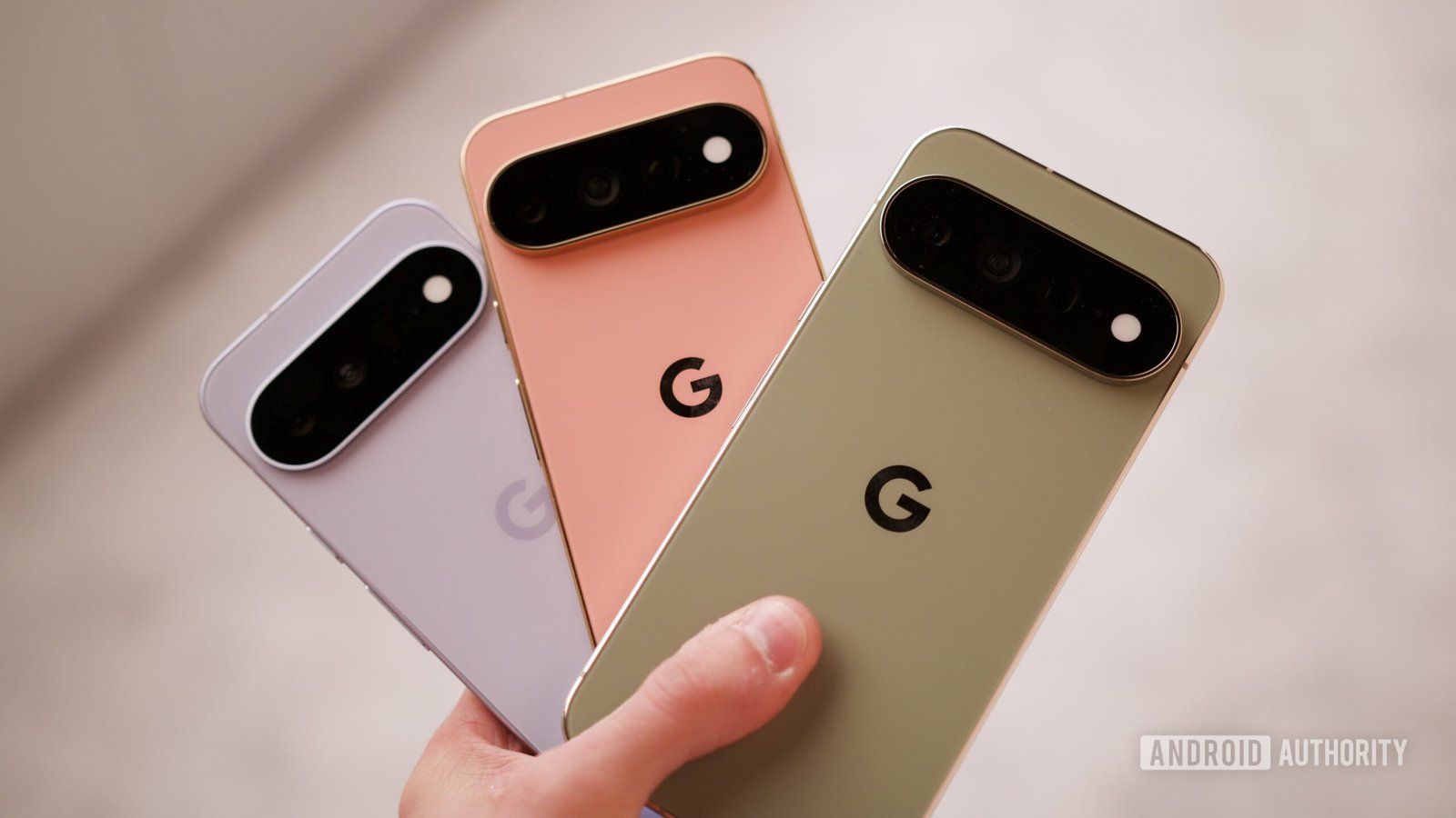 google-pixel-11-pixel-11-pro-pixel-11-pro-xl-hands-on-3-scaled.jpg