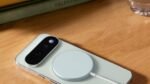 pixelsnap-charger-magnetic-wireless-charger-01.jpg