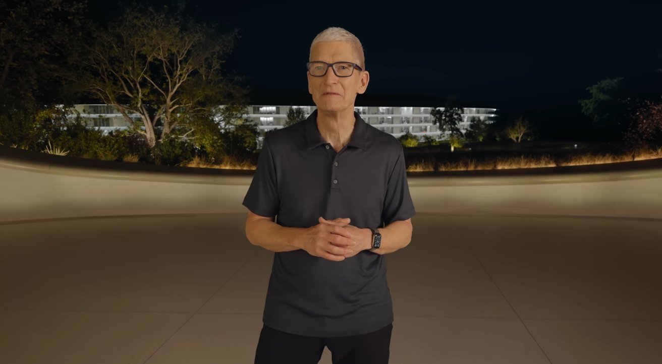 69022-145524-Tim-Cook-Dark-Mode-xl.jpg