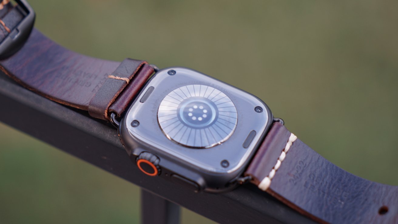 69133-145787-Apple-Watch-Ultra-4-health-sensors-xl.jpg
