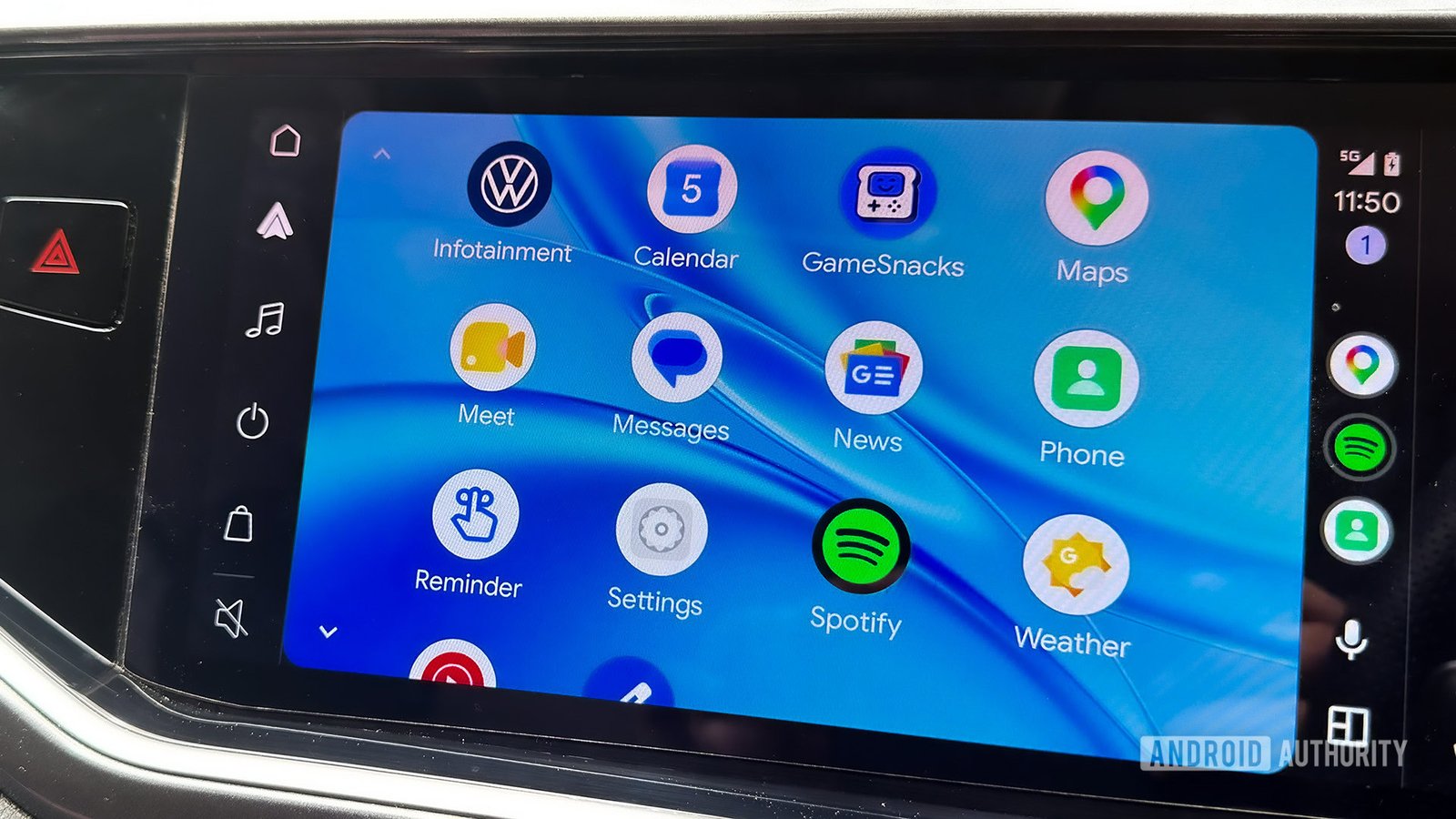 android-auto-dashboard-with-google-meet-icon-hero-image-1.jpg