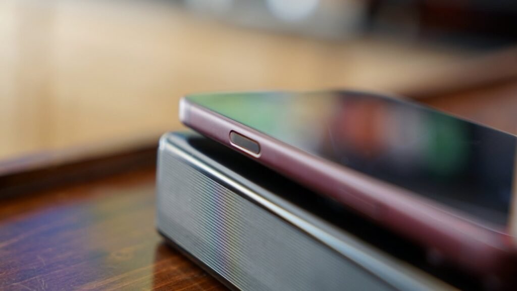 69146-145870-iPhone-18-Pro-Camera-Control-xl.jpg