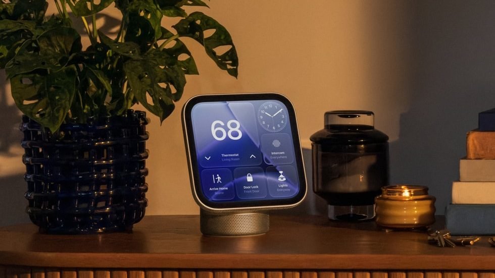 Apple-HomeView-lifestyle-living-room-261013_big.jpg.large_-edited.jpg