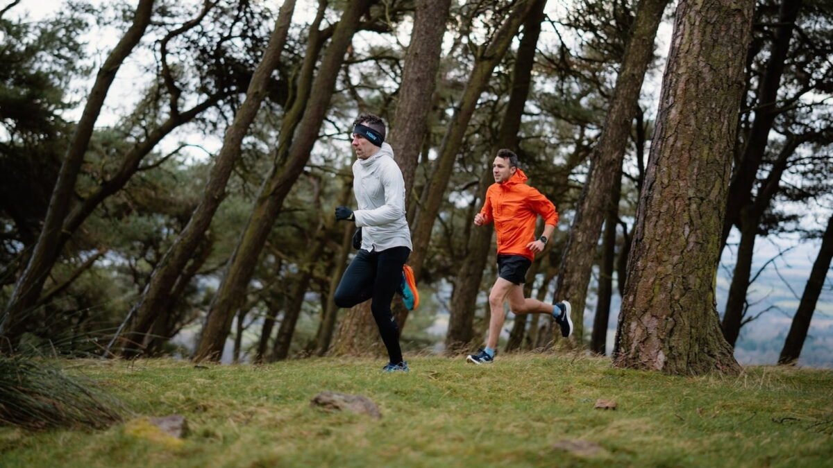 UNA-Watch-vs-Garmin-01-1200x675.jpg