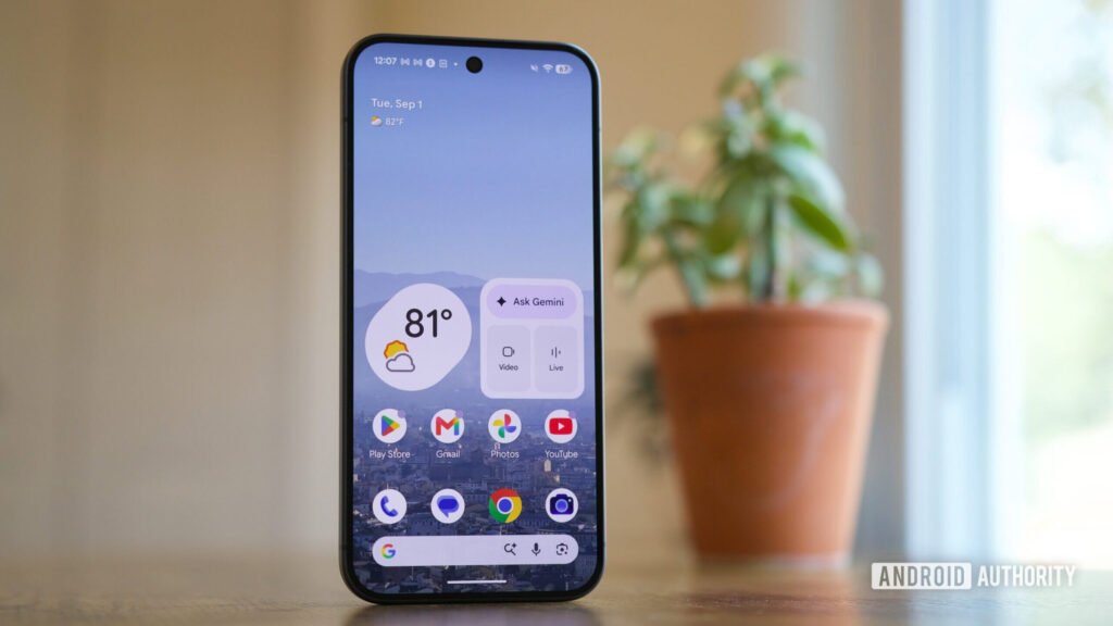 google-pixel-11-pro-xl-software-home-screen-1-scaled-e1788295365438.jpg